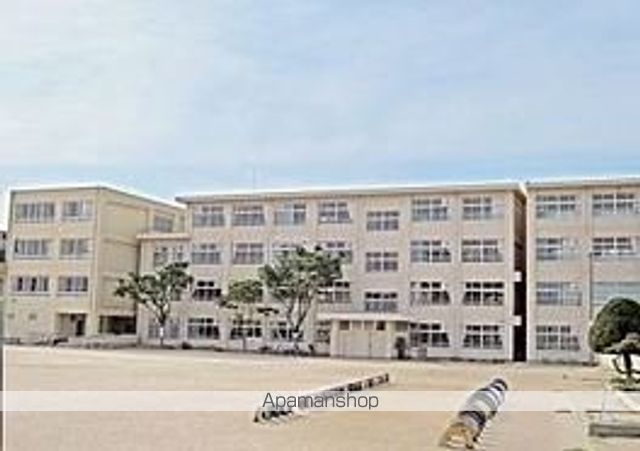小学校　福岡市立小学校高取小学校（小学校）まで785m
