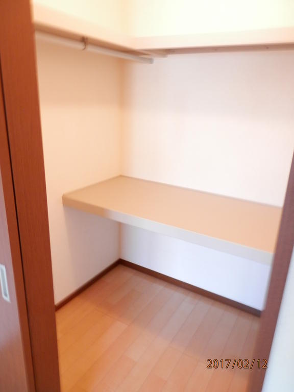 収納　ウォークインクローゼット２帖