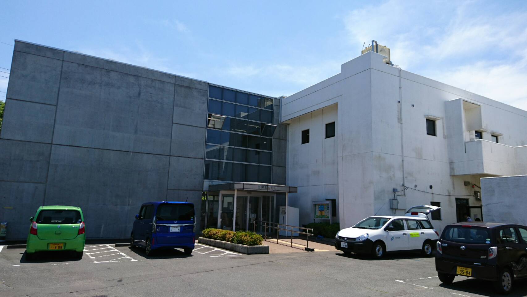 図書館　ひたちなか市立那珂湊図書館（図書館）まで414m
