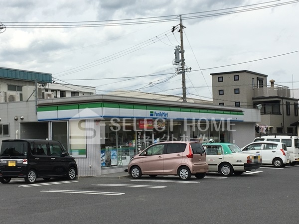 コンビニ　ファミリーマート 岡崎大西二丁目店（コンビニ）まで242m
