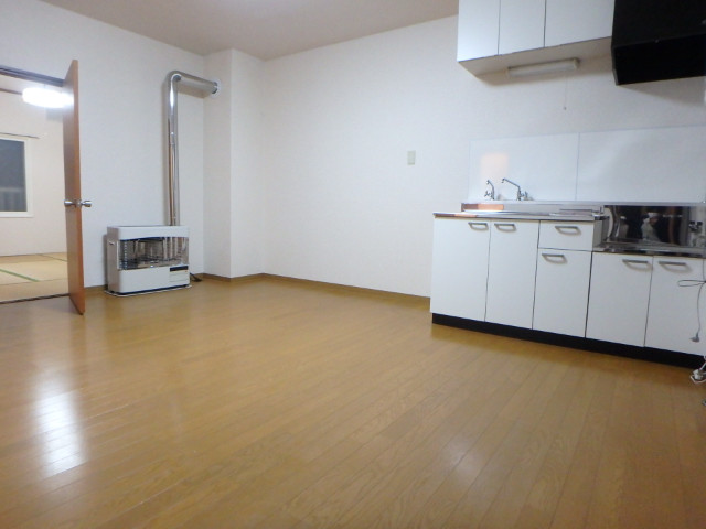 居室・リビング　居間