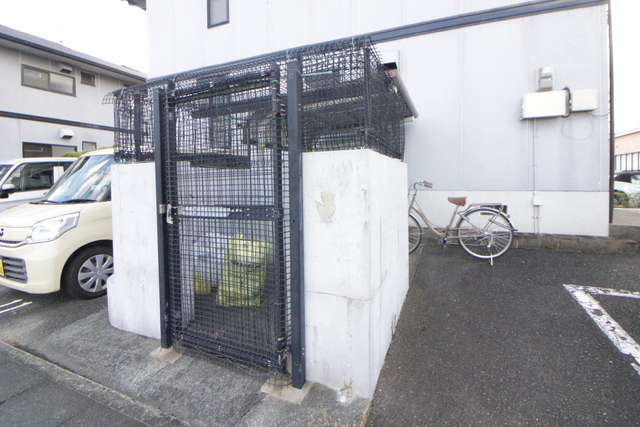 その他　ごみ置き場