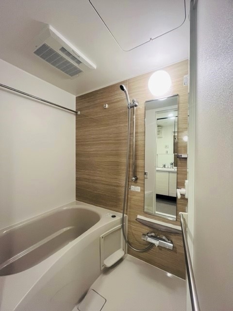 バス・シャワールーム　別部屋参考写真