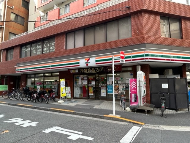 コンビニ　セブンイレブン品川南大井3丁目店（コンビニ）まで84m
