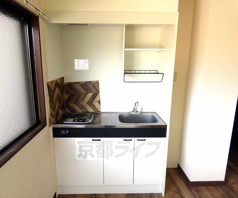 キッチン　コンパクトなキッチンです。