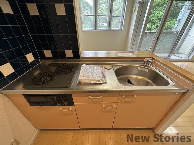 キッチン　コンパクトなキッチンで掃除もラクラク