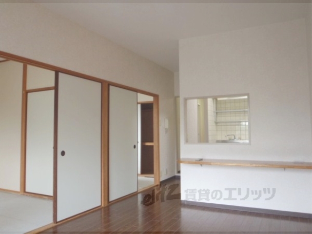 居室・リビング　リビング