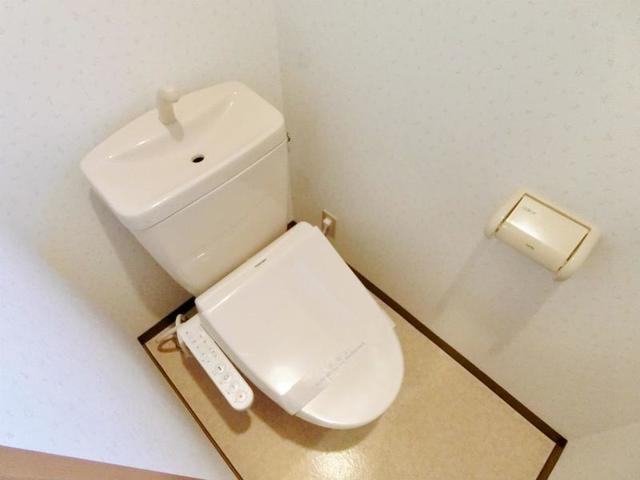 【富士市中之郷のアパートのトイレ】