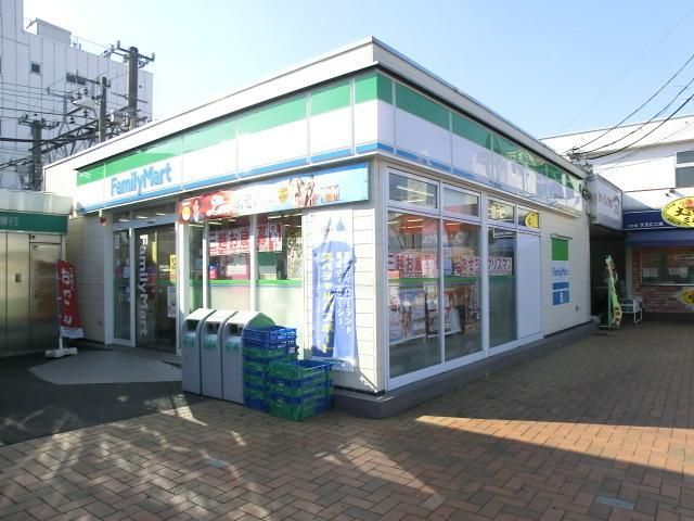 コンビニ　ファミリーマート（コンビニ）まで360m