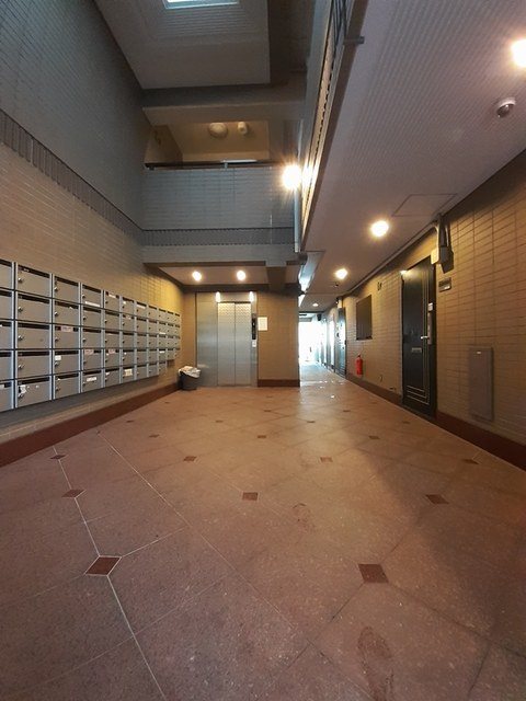 その他共有部分　エレベータ完備。