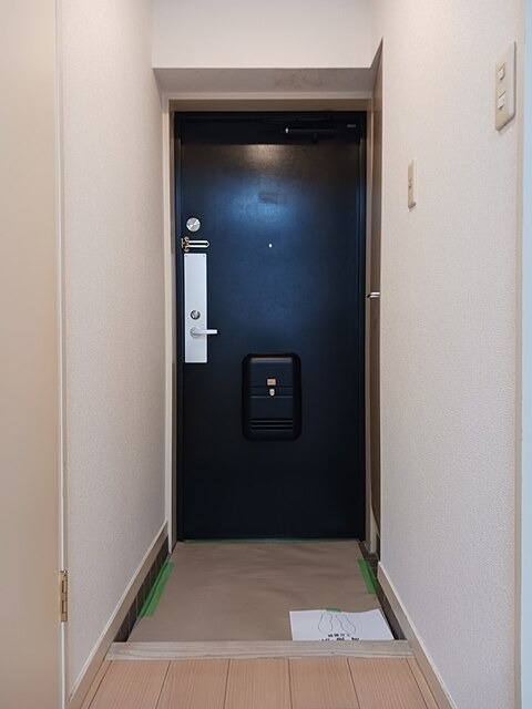 玄関　シューズBOX完備の玄関です。