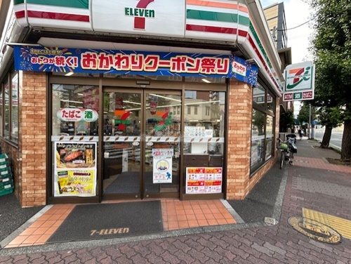 コンビニ　セブンイレブン 横浜南吉田町4丁目店（コンビニ）まで382m