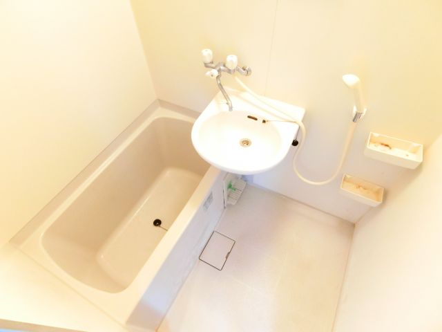 バス・シャワールーム　同物件別部屋