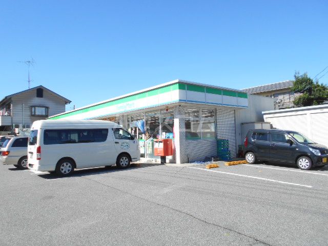 コンビニ　ファミリーマート春日部藤塚店（コンビニ）まで533m