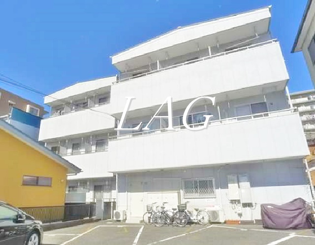 松戸市新松戸のマンションの建物外観