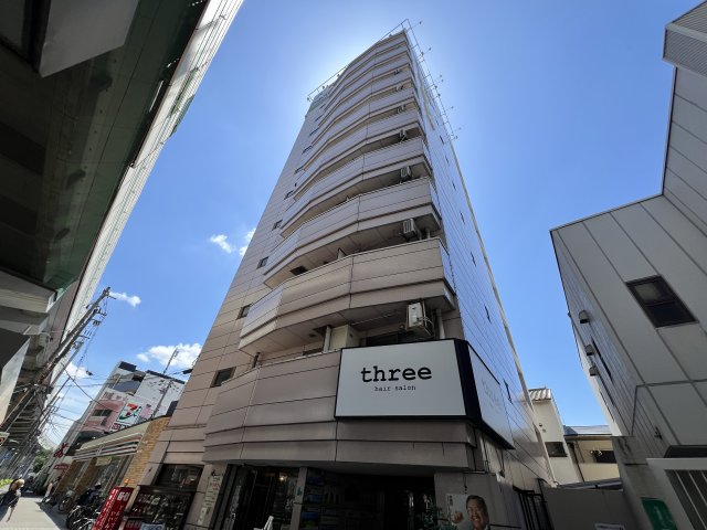 【大阪市阿倍野区阿倍野筋のマンションの建物外観】