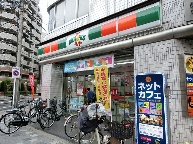 コンビニ　サンクス近鉄八尾駅前店（コンビニ）まで75m
