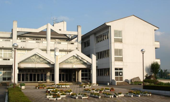 中学校　龍ケ崎市立城南中学校（中学校）まで1707m