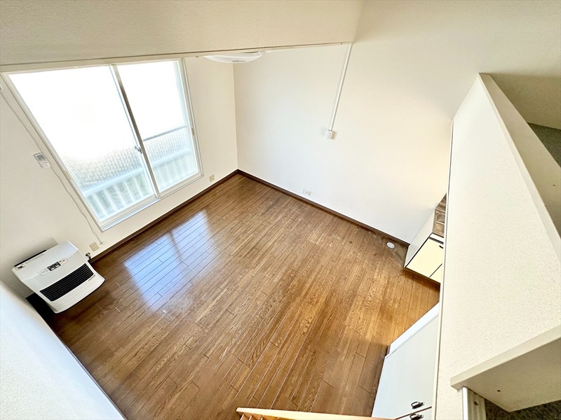 居室・リビング　洋室（8帖）の様子