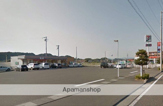 コンビニ　セブンイレブン（コンビニ）まで197m