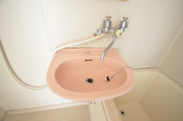 洗面設備　同物件、別号室の写真です