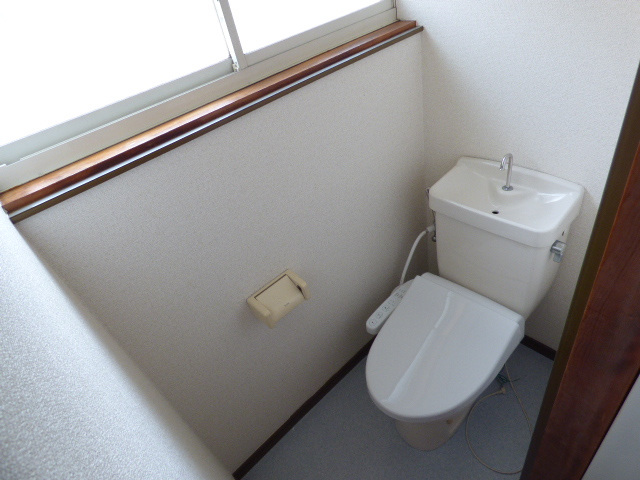 トイレ　ウォシュレット新規設置！