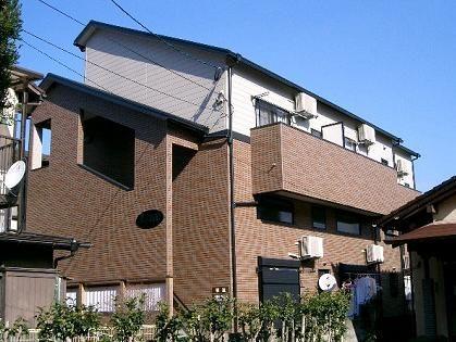 サンティール春日公園の建物外観