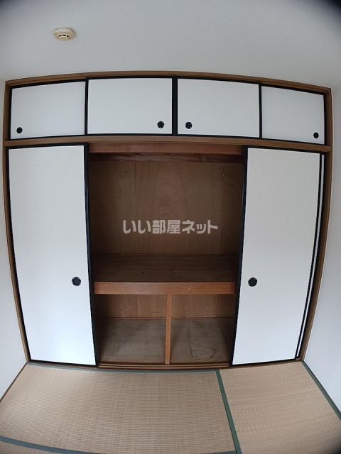 ウエストホークの内装写真