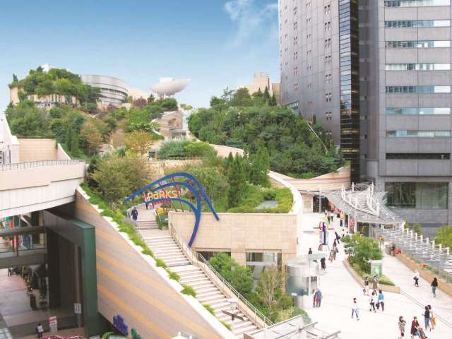 スーパー　なんばパークス（スーパー）まで435m