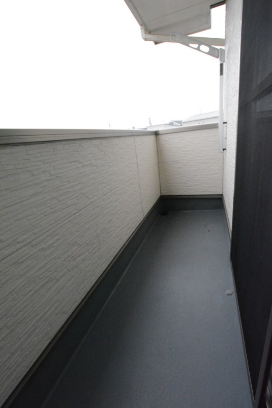 バルコニー　南向き日当たり良好