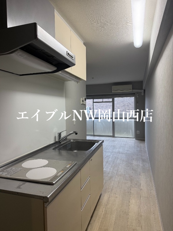 【岡山市北区中山下のマンションのその他】