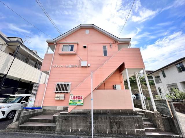 北九州市八幡西区西王子町のアパートの建物外観