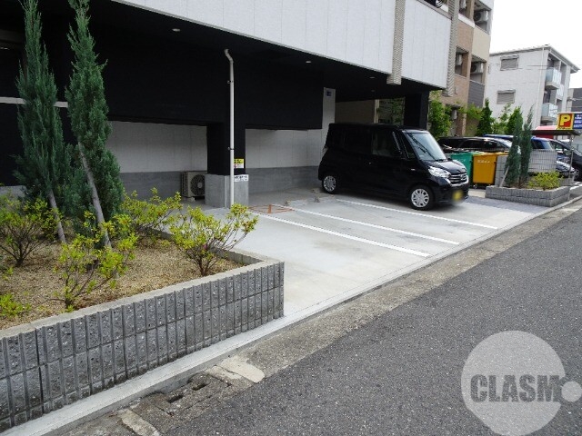 【堺市堺区今池町のマンションの駐車場】