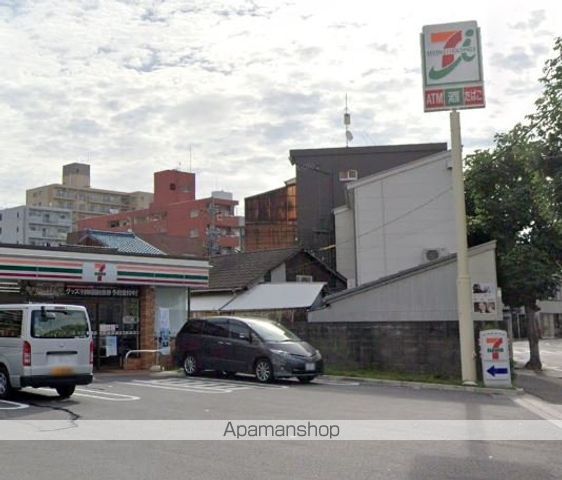 コンビニ　セブンイレブン（コンビニ）まで293m