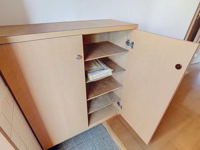 玄関　2025年5月撮影※現況を優先致します。