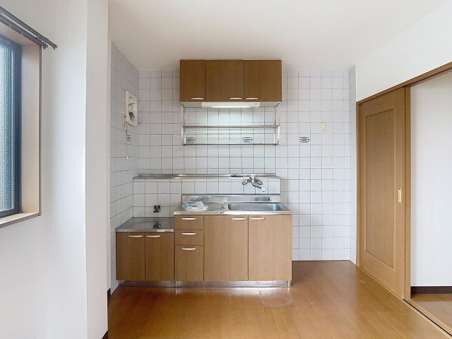 キッチン　2025年5月撮影※現況を優先致します。