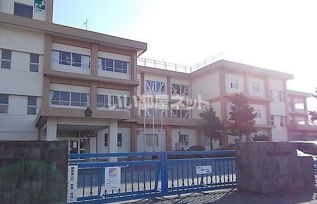 小学校　富士市立富士南小学校（小学校）まで622m