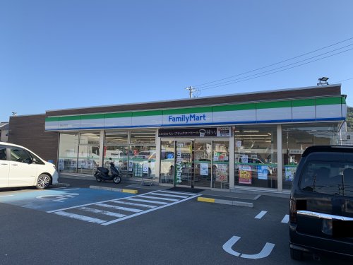 コンビニ　ファミリーマート 和歌山内原店（コンビニ）まで666m