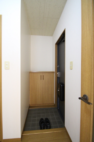 玄関　※他号室の写真です