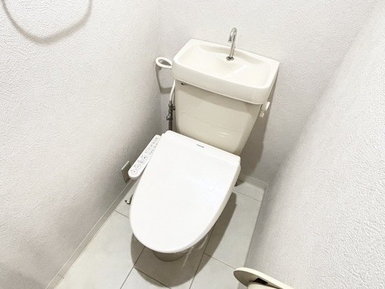 トイレ　シャワー付きトイレ