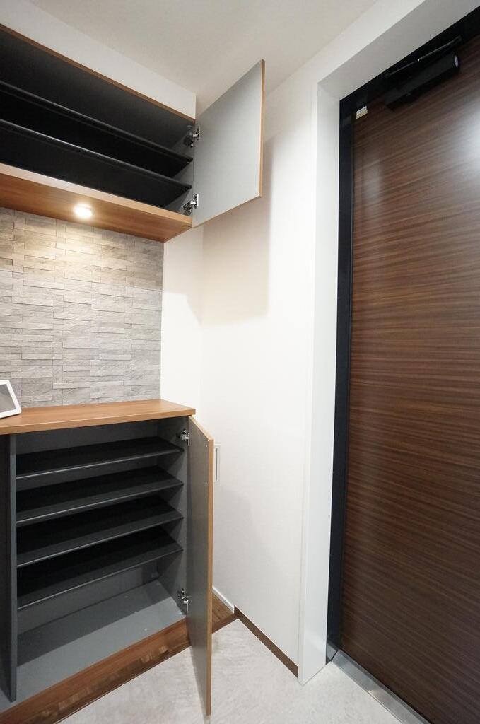 玄関　シューズボックス付