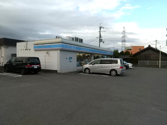 コンビニ　ローソン 橋本隅田町店様（コンビニ）まで389m