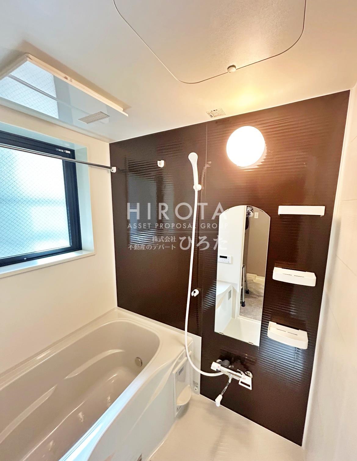 バス・シャワールーム　※建築中のため同タイプ部屋のお写真です