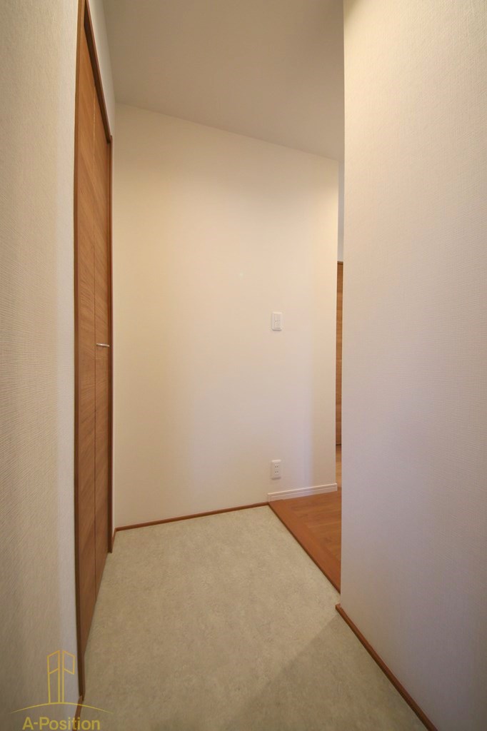 玄関　TRICERA Court