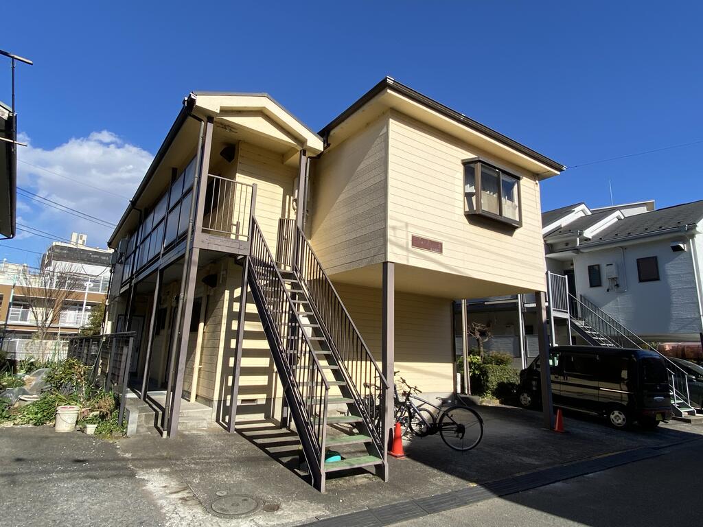 建物外観　静かな住宅街にあります