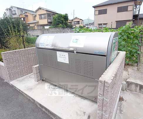 その他　ゴミ箱です。