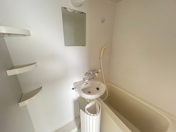 バス・シャワールーム　現状を優先いたします。