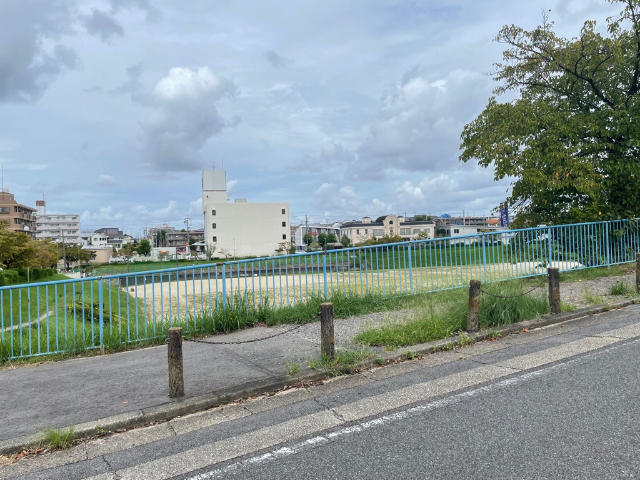 公園　植田中央公園（公園）まで480m
