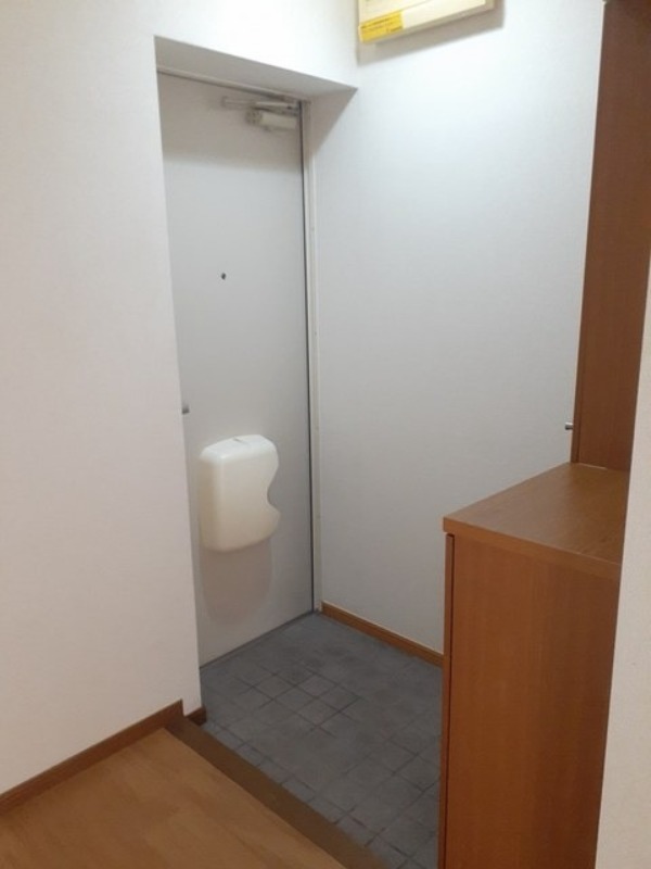 玄関　図面と現状に相違がある場合には現状を優先