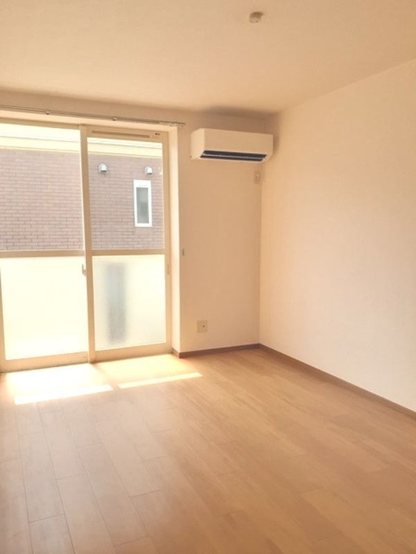 居室・リビング　図面と現状に相違がある場合には現状を優先